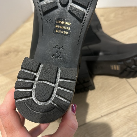 Emanuele Castro Made In Italy Black Leather Chelsea Ankle Boots Size 40/ US 9.5 - Picture 6 of 7